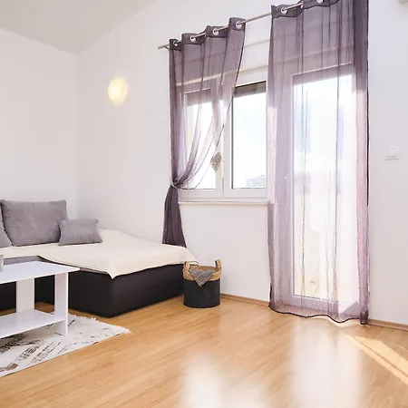 By Litto 스플리트